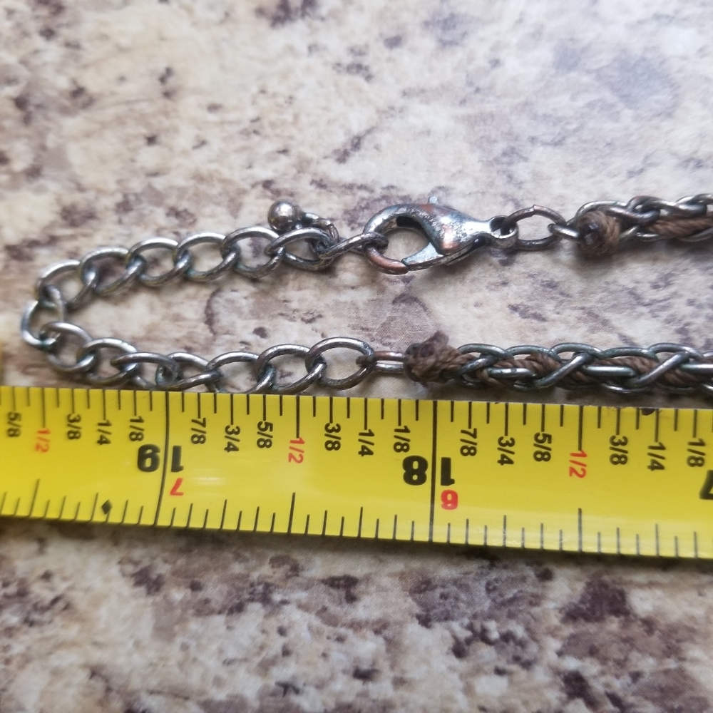Witch Shell Necklace - Picture 3 of 10